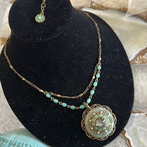Stunning Turquoise Medallion Pearl & Crystal Necklace-boutique